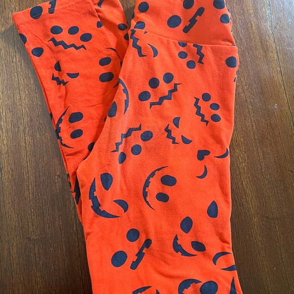 Halloween LuLaRoe leggings - Picture 1 of 1
